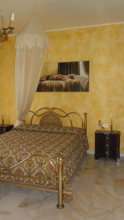 Moonaurora Bed and Breakfast Gallipolli Rum bild